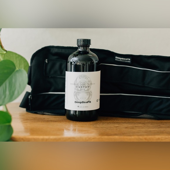 Castor Oil Pack & Wrap - Hexane Free Organic Cold Pressed Castor Oil in 16oz - Picture 3 of 10